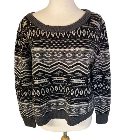 #530 HAUTE HIPPIE Merino Wool Sweater - Picture 2 of 9